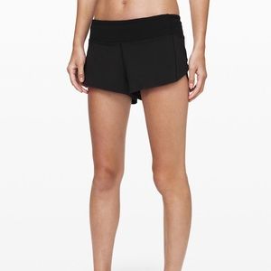 •black lulu shorts•